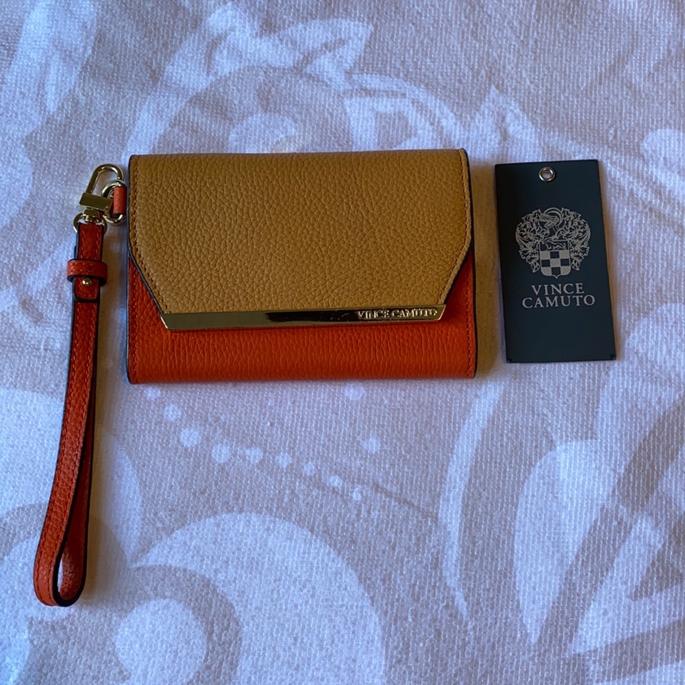 Vince Camuto Wallet Wristlet